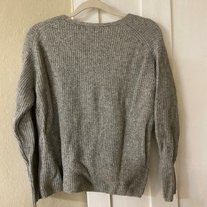 Uniqlo V-neck sweater